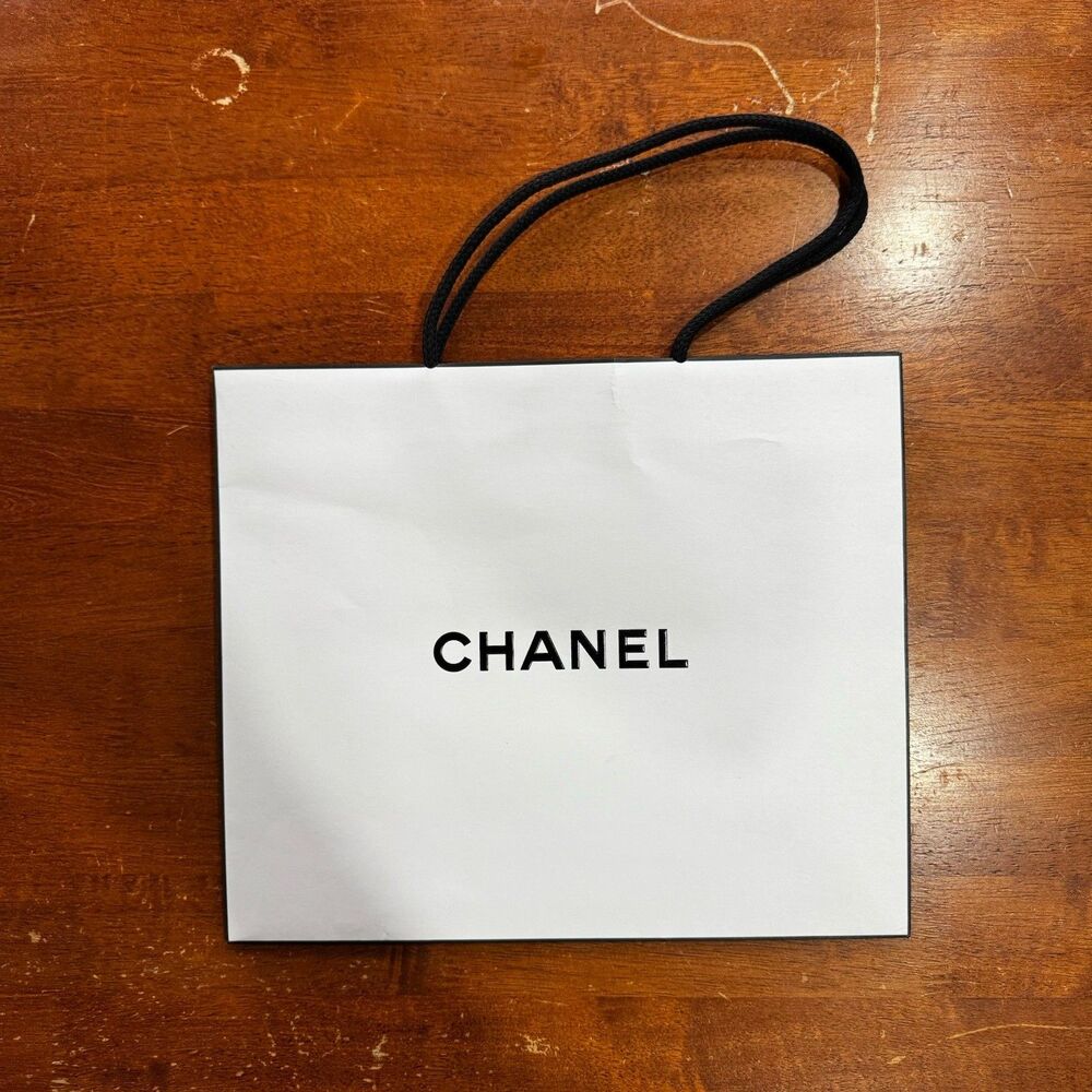 Chanel Beauty Paper Bag Authentic White Shopping Bag Gift Bag "11x9.5x5"